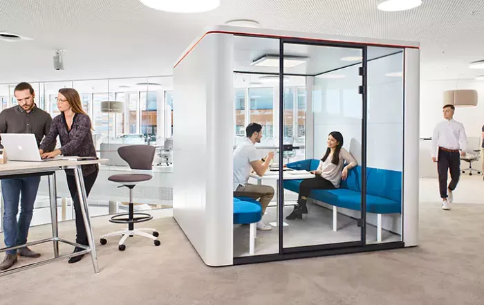 En la oficina actual, aún se necesitan espacios privados